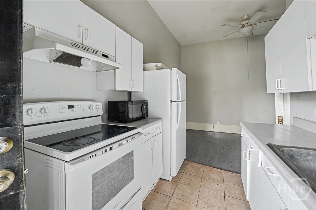 308 E Waldburg Street Property Photo 30