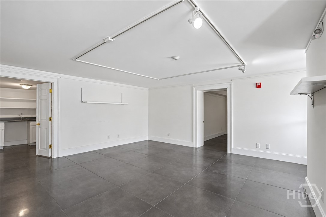 232 Bull Street Property Photo 3