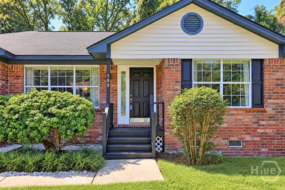109 Bobstay Court Property Photo 2