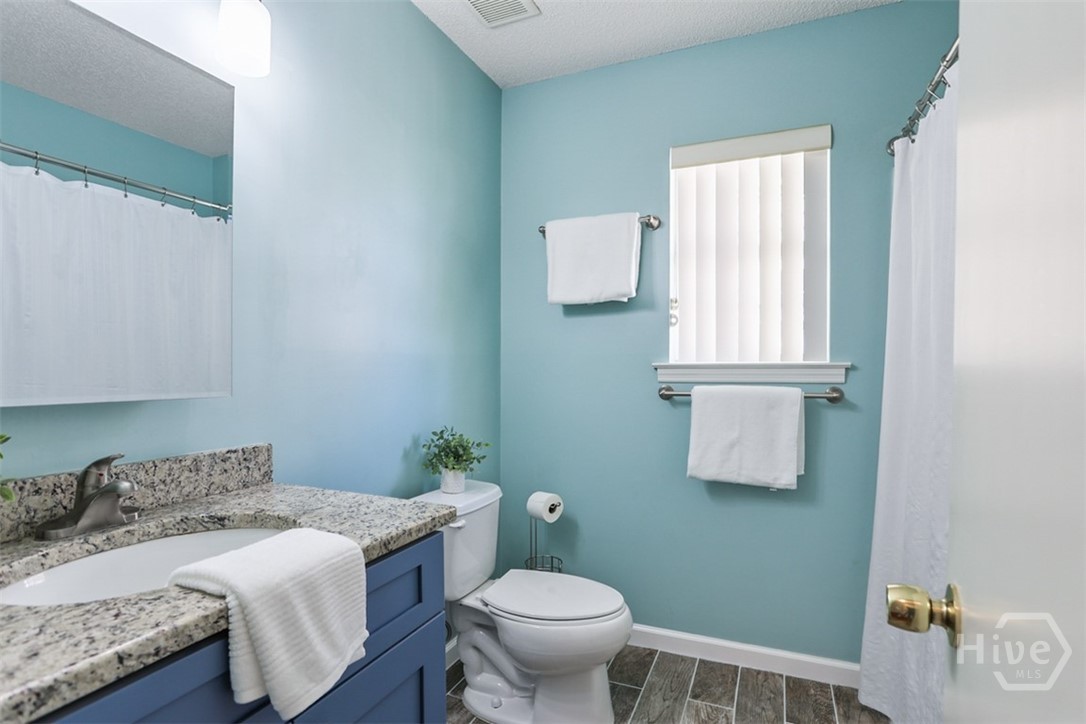 109 Bobstay Court Property Photo 22