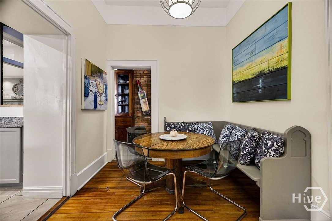 106 E Harris Street Property Photo 15