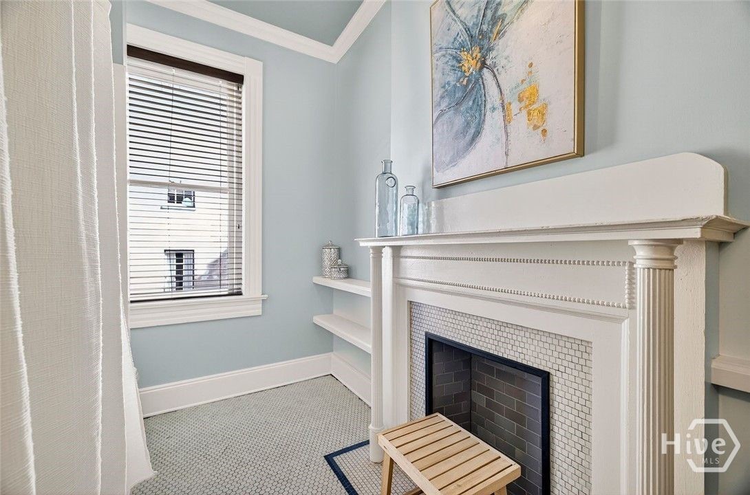 106 E Harris Street Property Photo 30