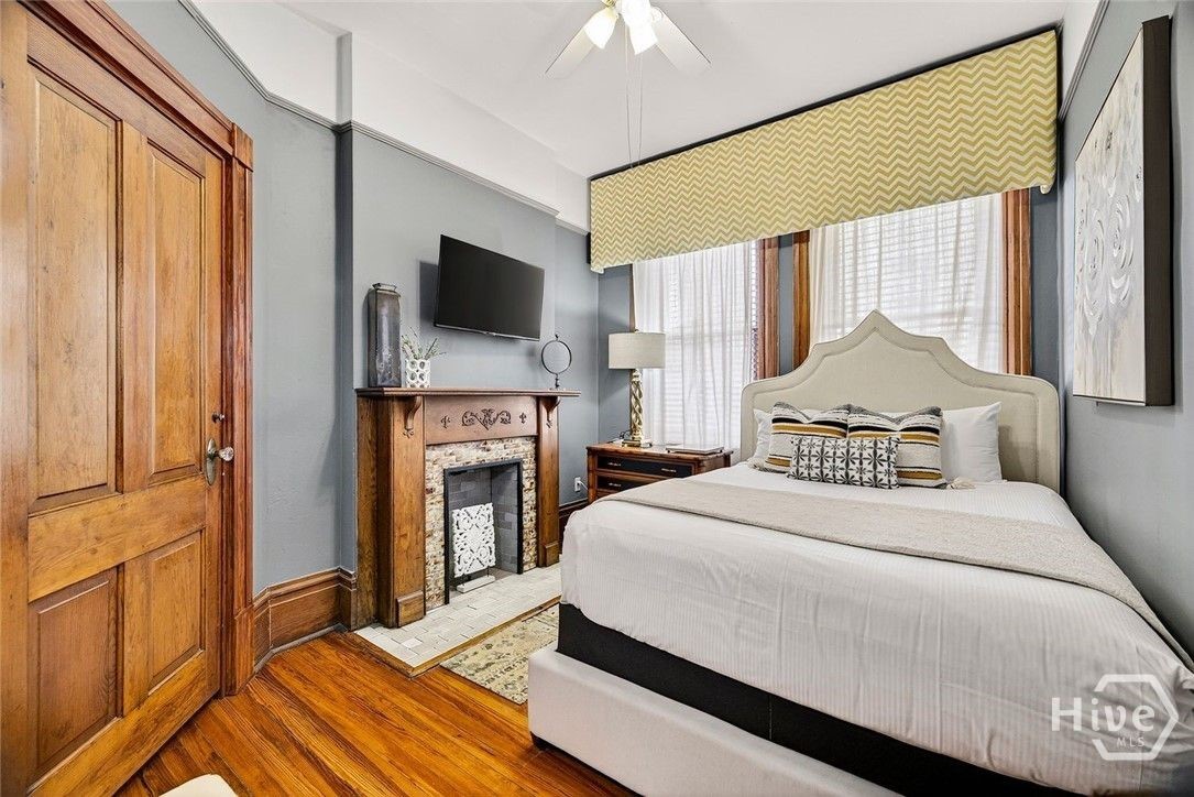 106 E Harris Street Property Photo 35