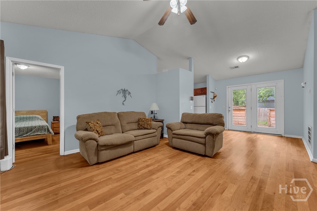 202 Stag Road Property Photo 5
