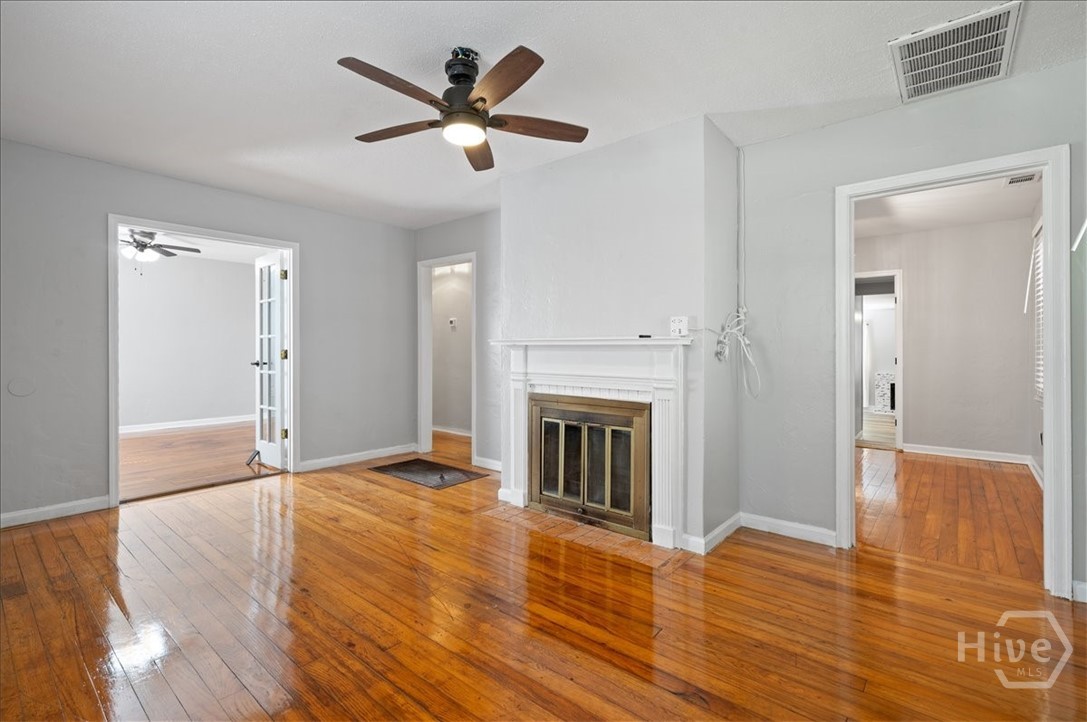 1702 E 41st Street Property Photo 8