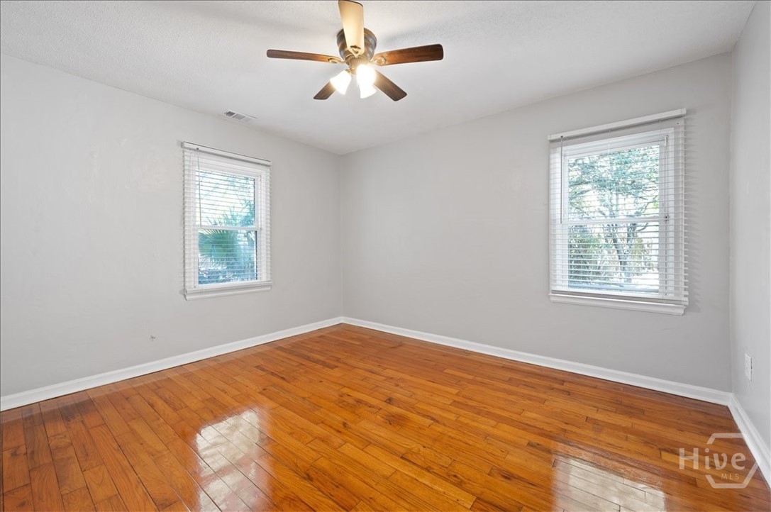 1702 E 41st Street Property Photo 13