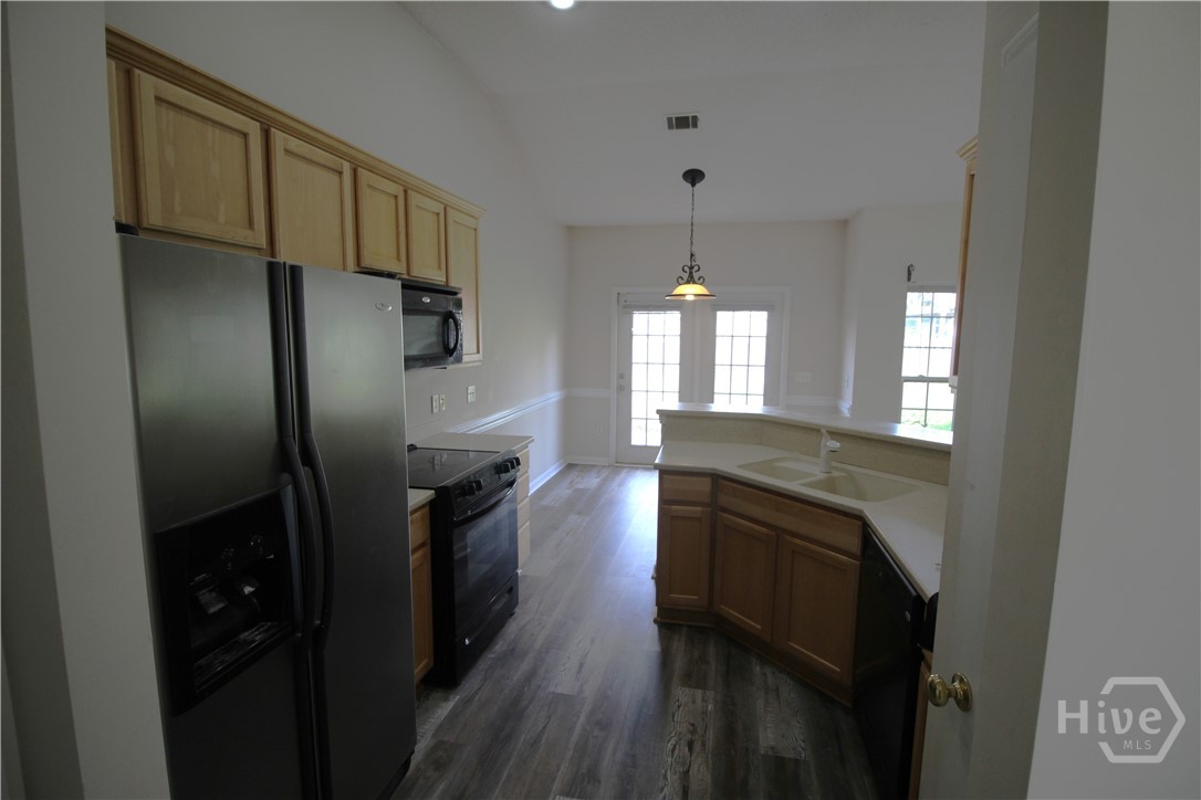 806 Granite Lane Property Photo 4