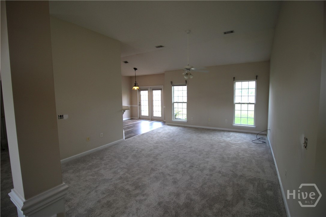 806 Granite Lane Property Photo 6