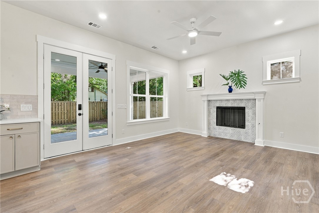712 E 34th Street Property Photo 8