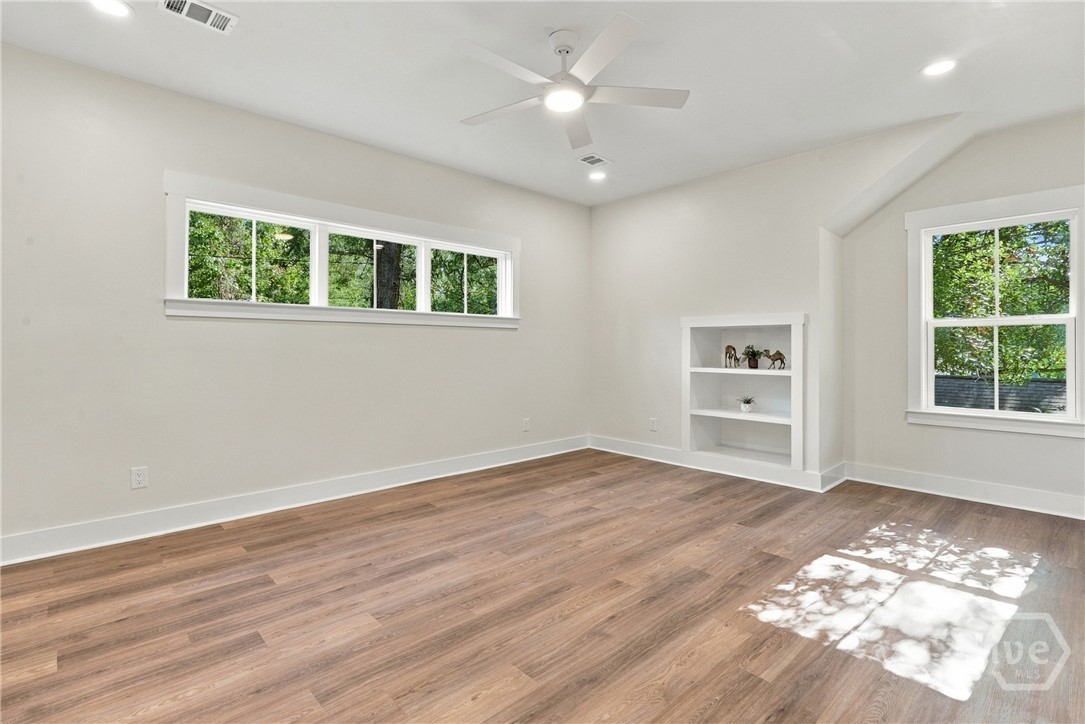 712 E 34th Street Property Photo 10