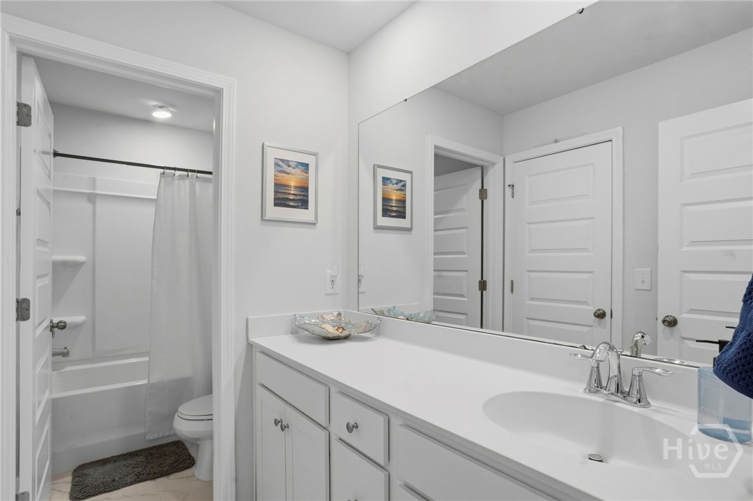 236 Lillian Street Property Photo 12
