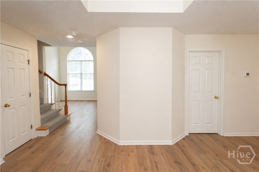 105 Heritage Way Property Photo 6