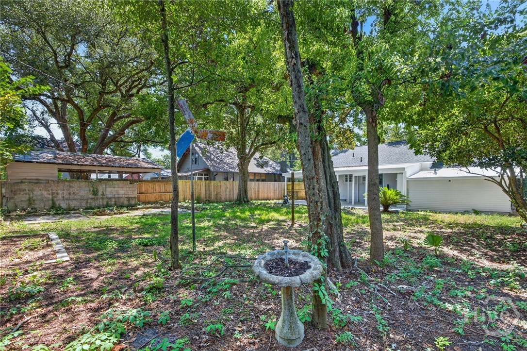 216 E 57th Street Property Photo 4