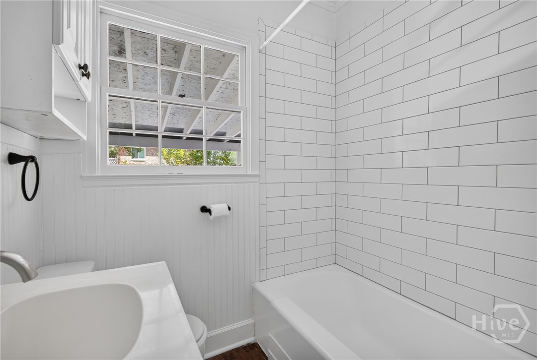 216 E 57th Street Property Photo 24