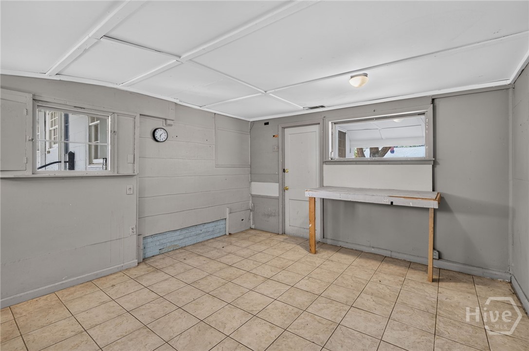216 E 57th Street Property Photo 39