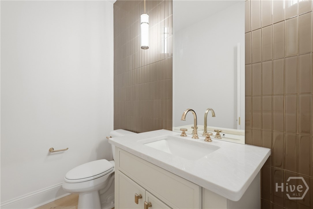 243 Mage Street Property Photo 18