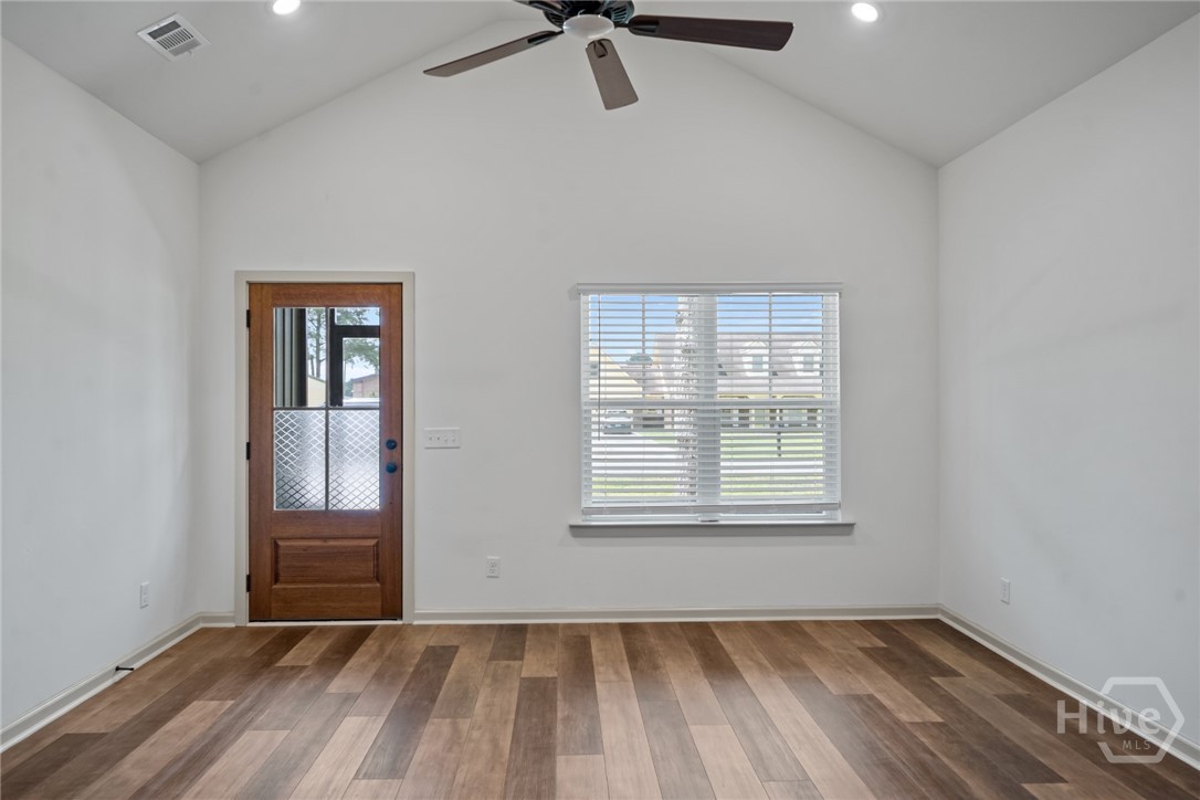 145 Waters Circle Property Photo 10