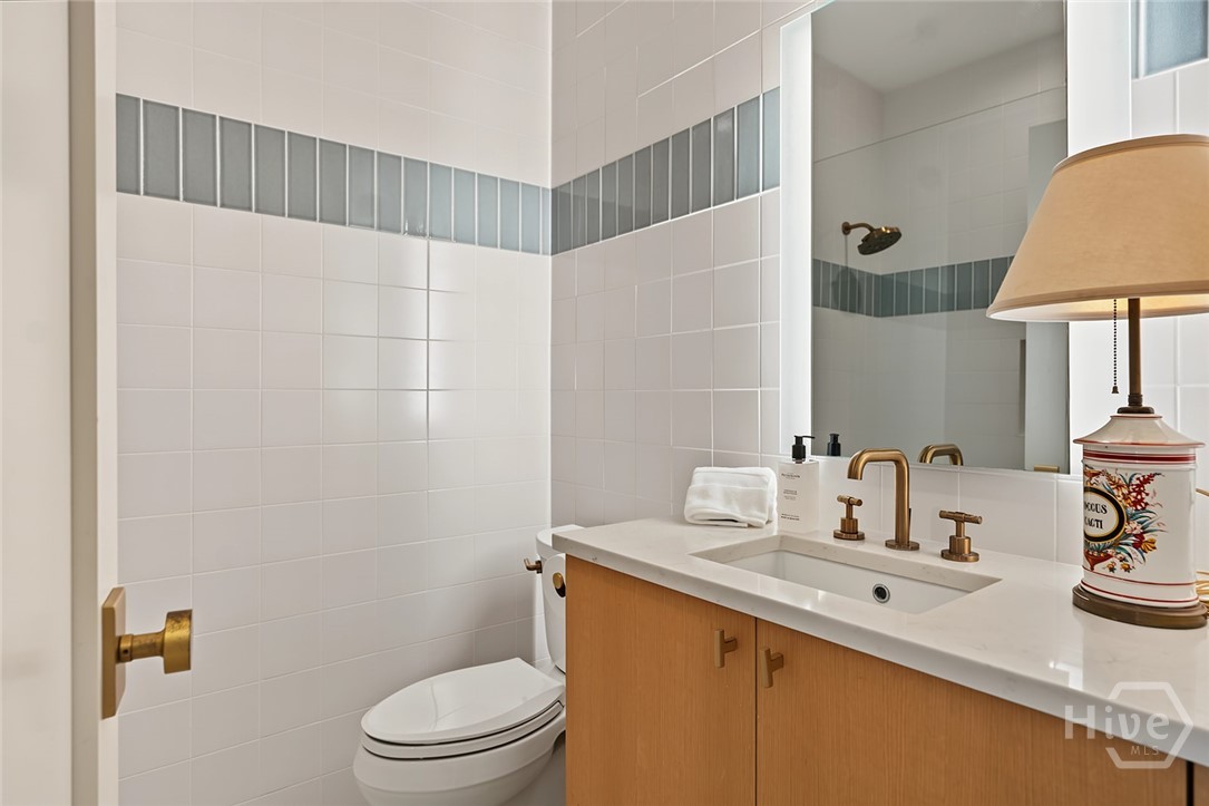 5909 Laroche Avenue Property Photo 28