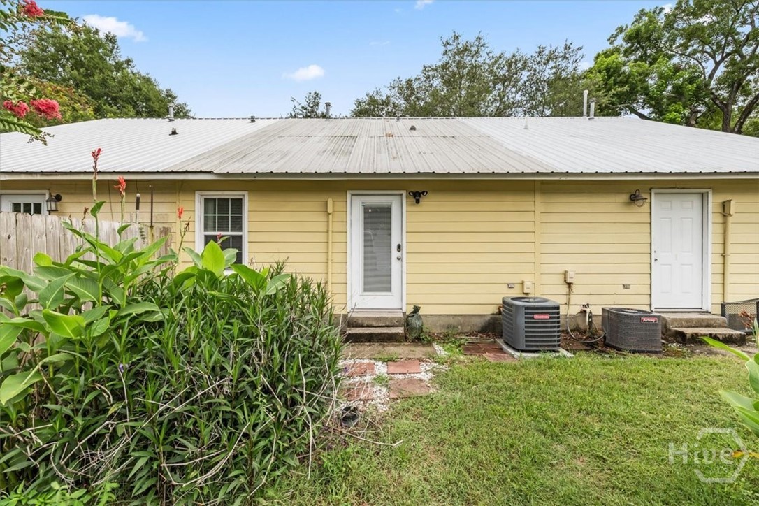 616 E Duffy Street Property Photo 25