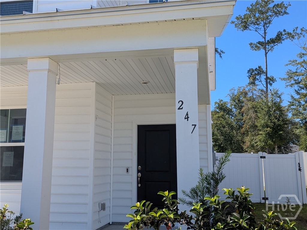 247 Lillian Street Property Photo 2