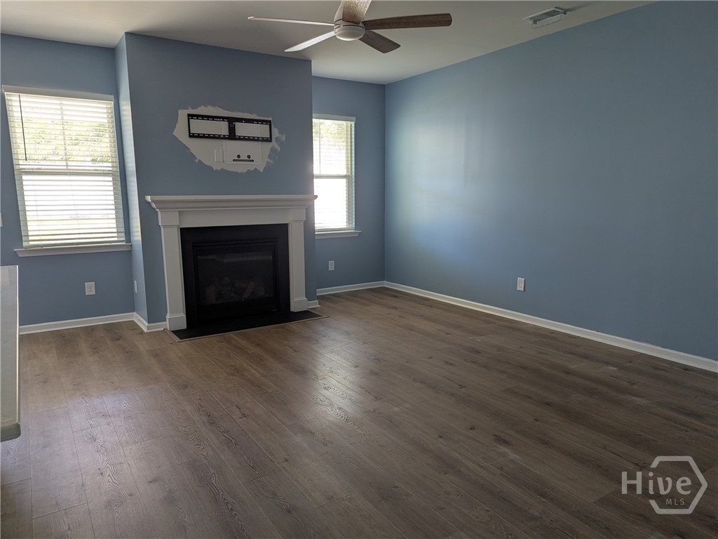 247 Lillian Street Property Photo 7