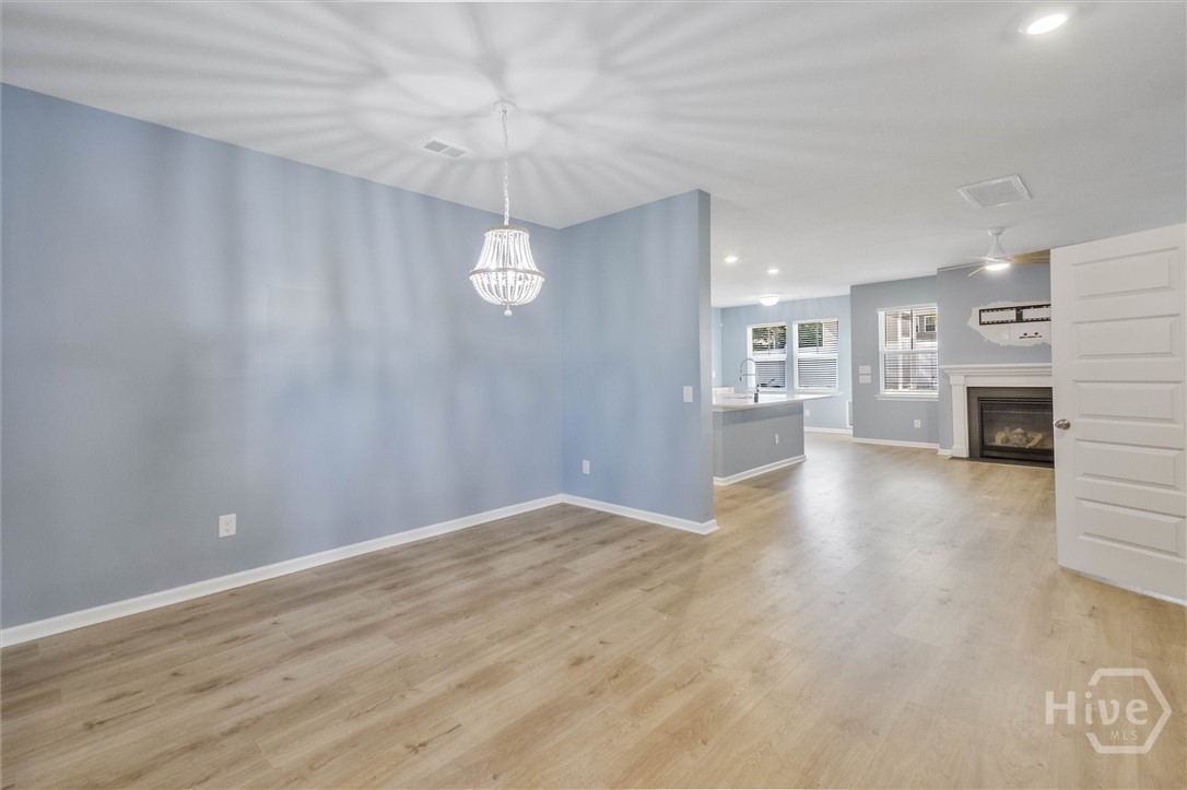 247 Lillian Street Property Photo 8
