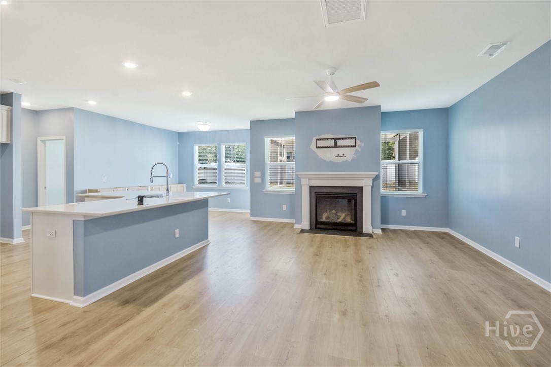 247 Lillian Street Property Photo 11