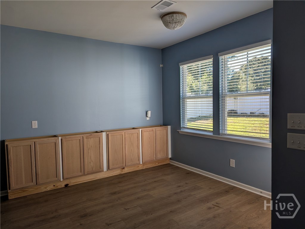 247 Lillian Street Property Photo 12
