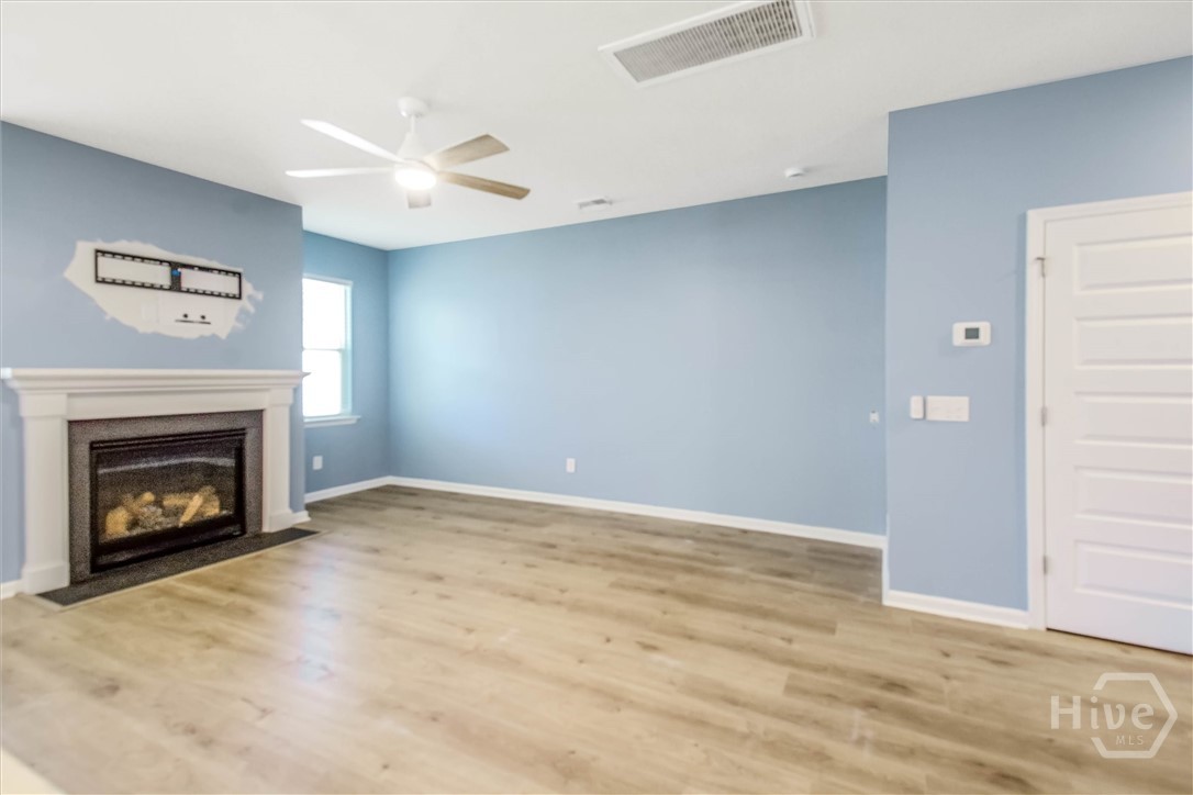 247 Lillian Street Property Photo 12