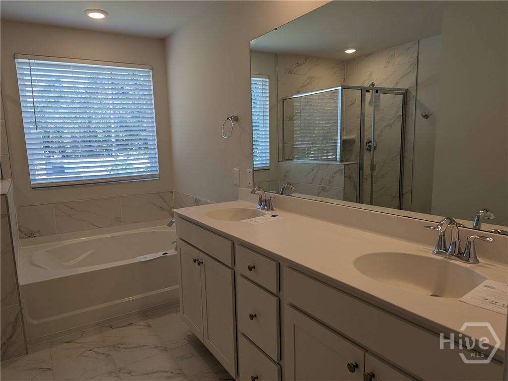 247 Lillian Street Property Photo 14