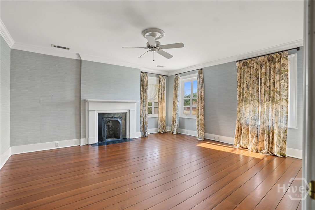 11 W Jones Street Property Photo 30