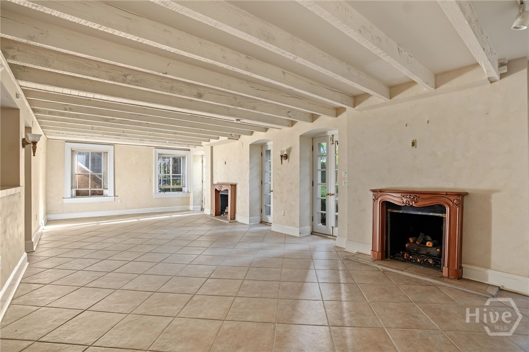 11 W Jones Street Property Photo 35