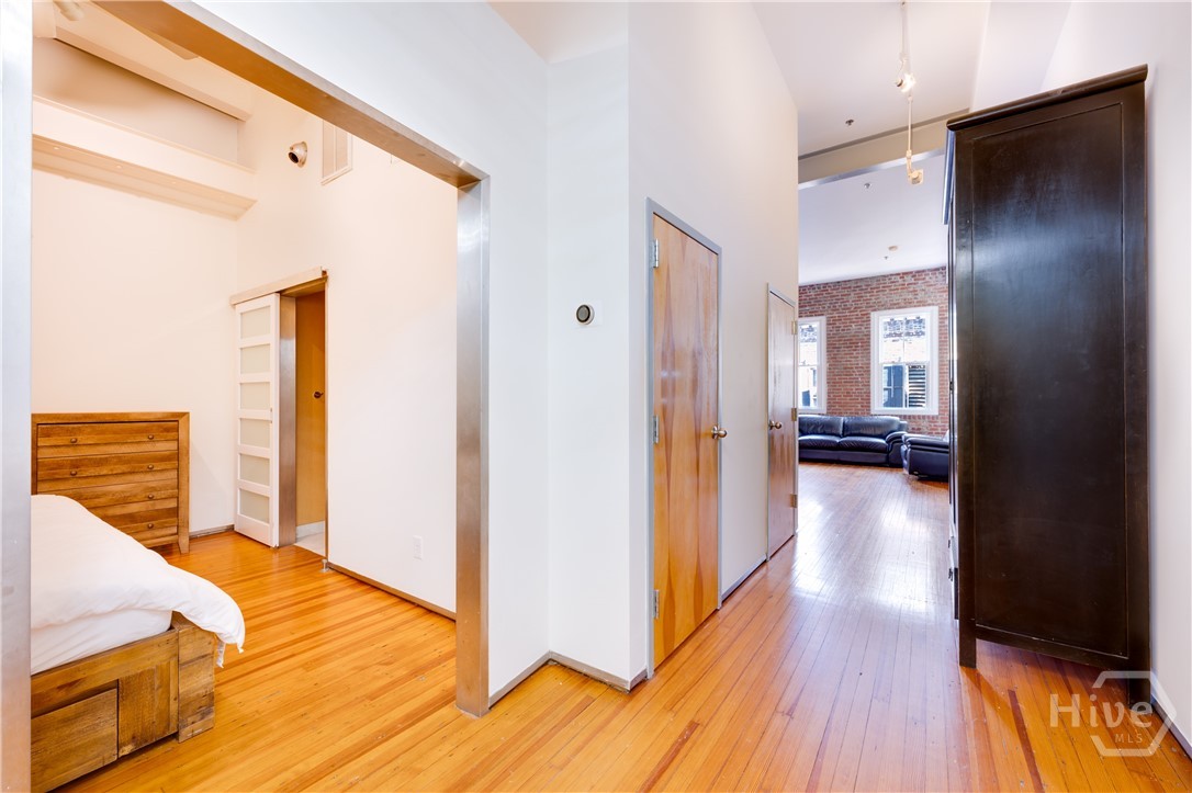 122 W Broughton Street 305 Property Photo 10