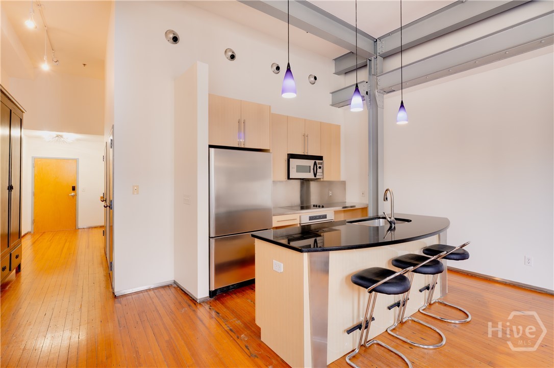 122 W Broughton Street 305 Property Photo 11