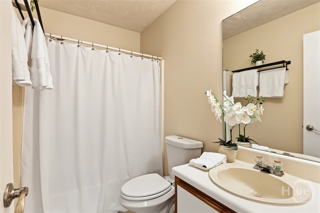 158 Stockbridge Drive Property Photo 7