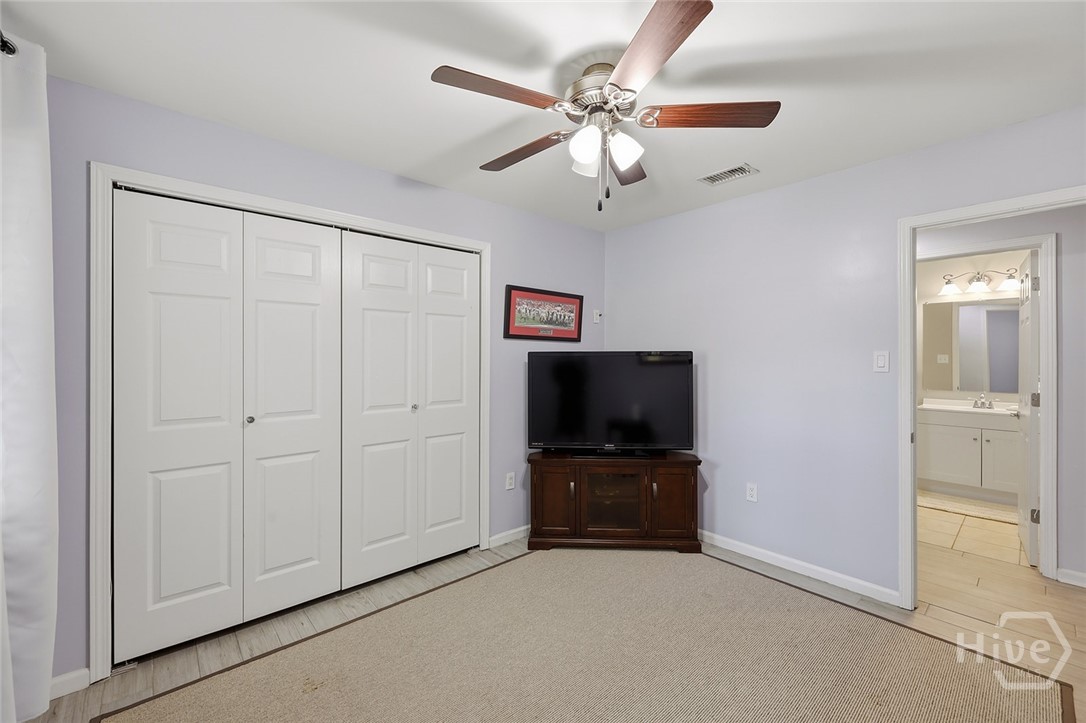 605 Leaning Oaks Drive Property Photo 23