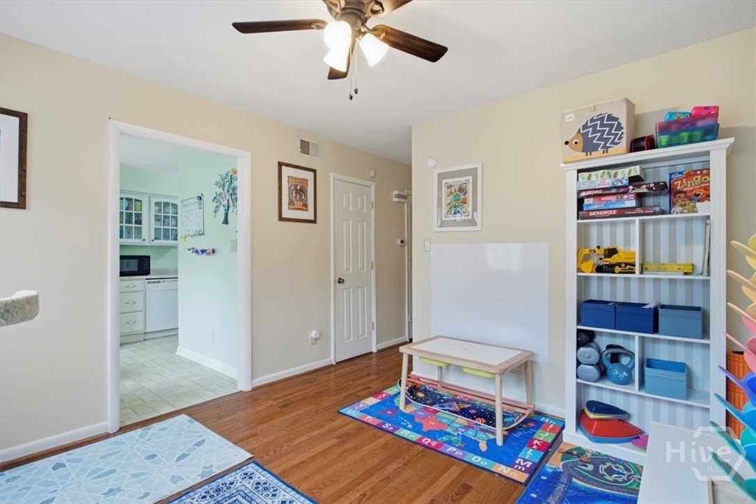 455 Mall Boulevard 76 Property Photo 6
