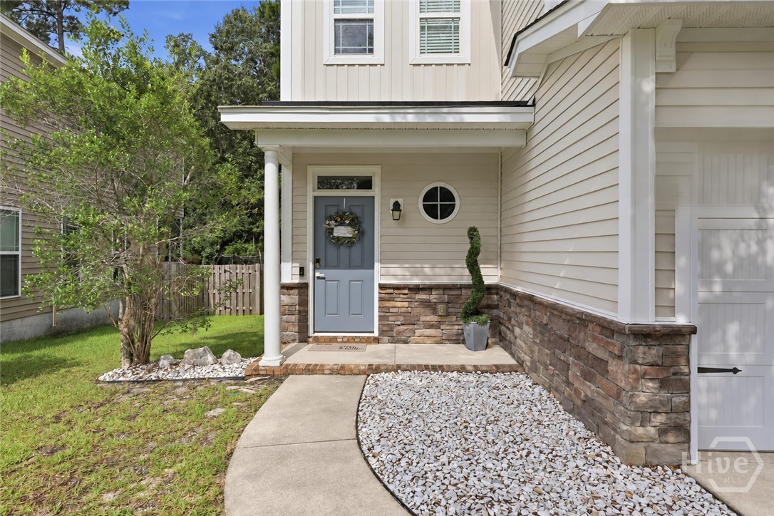 42 Chapel Lake N Property Photo 4