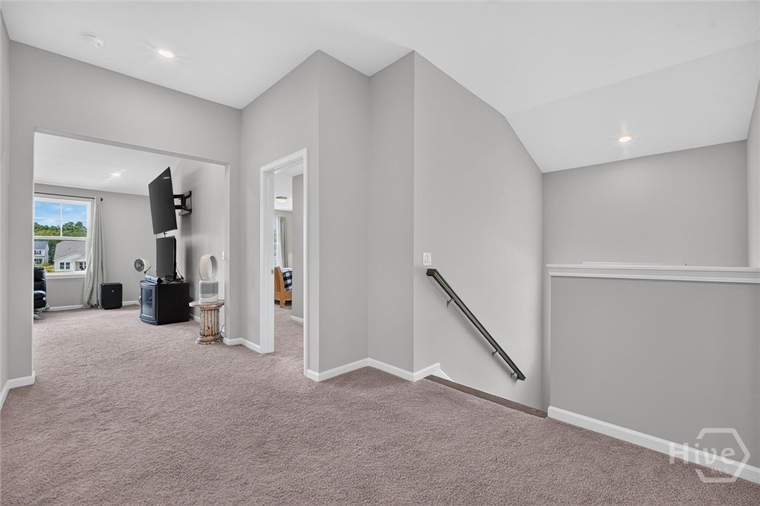150 Champlain Drive Property Photo 26