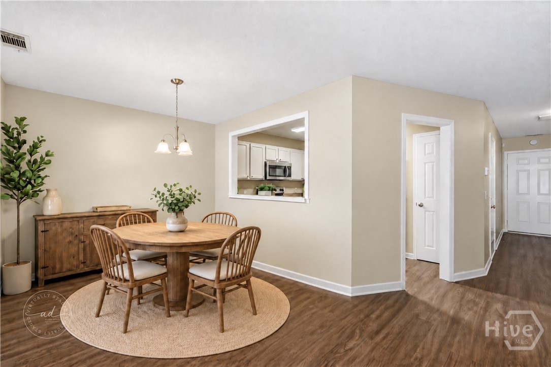 1014 E Towne Park Drive Property Photo 13