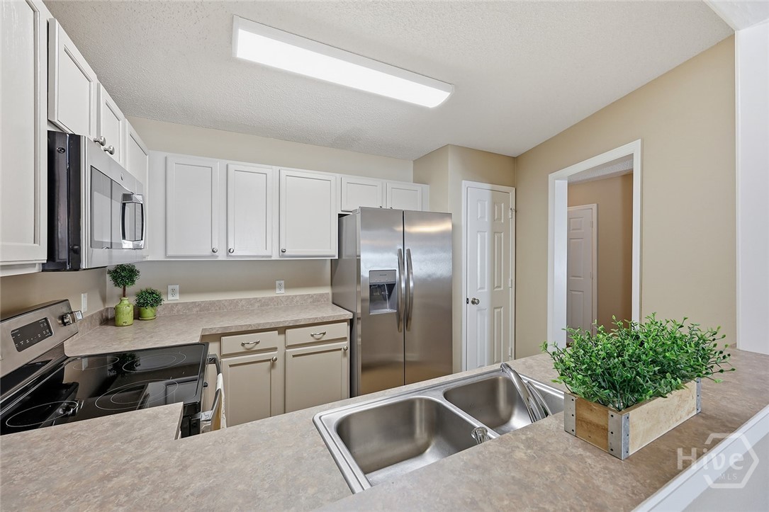 1014 E Towne Park Drive Property Photo 14