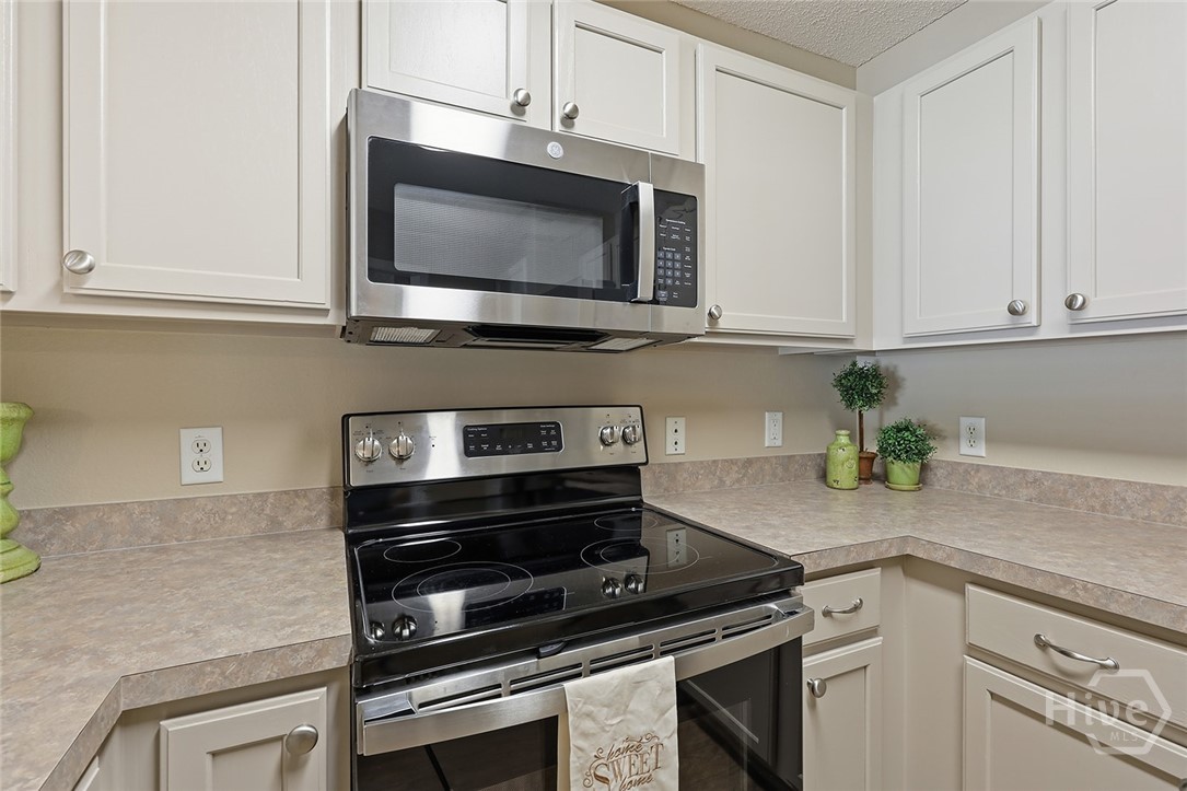 1014 E Towne Park Drive Property Photo 18