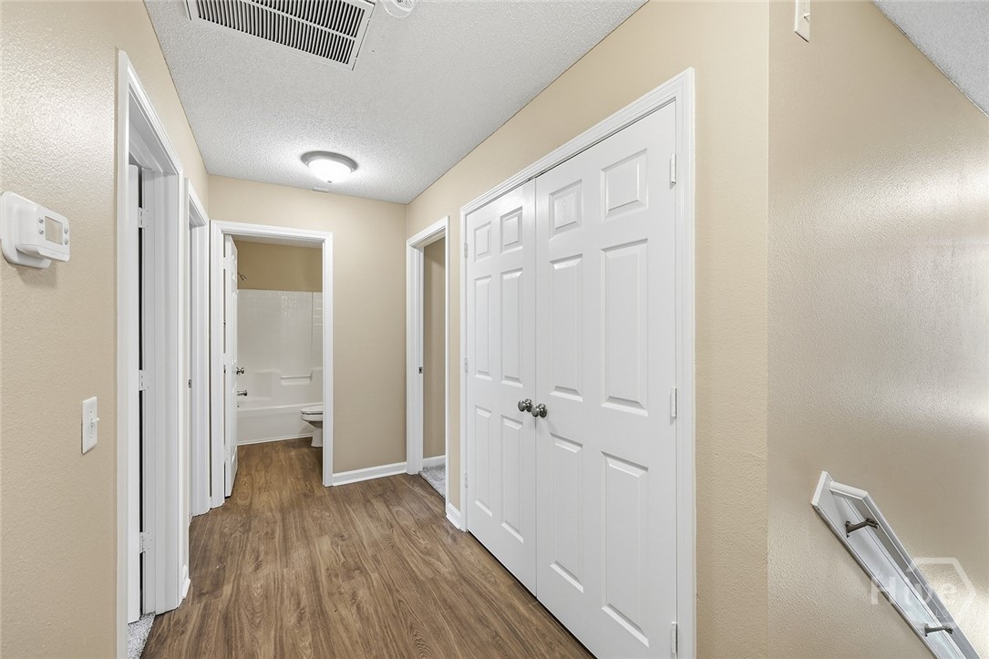 1014 E Towne Park Drive Property Photo 21