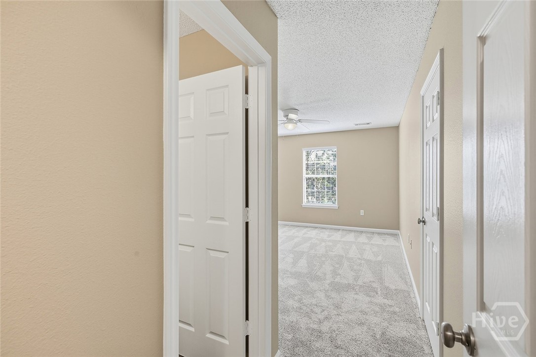 1014 E Towne Park Drive Property Photo 32