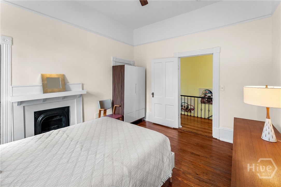 524 E Henry Street Property Photo 20