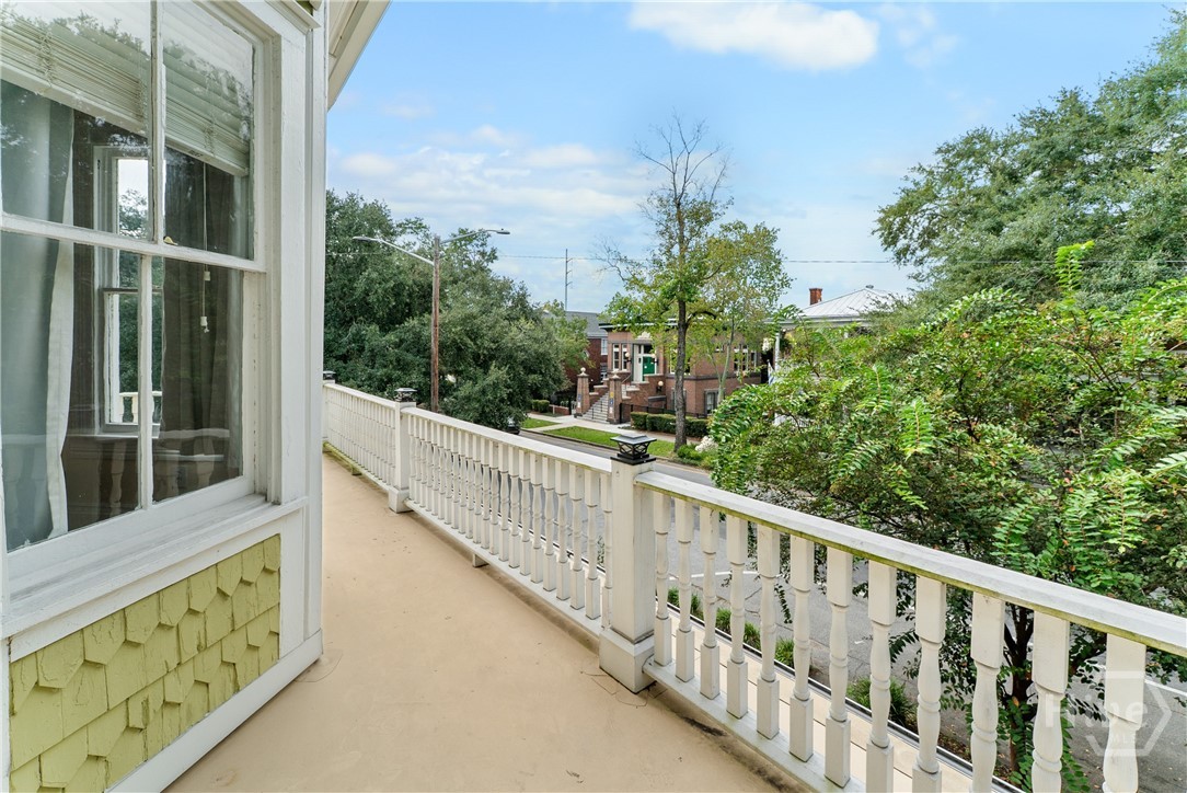 524 E Henry Street Property Photo 40