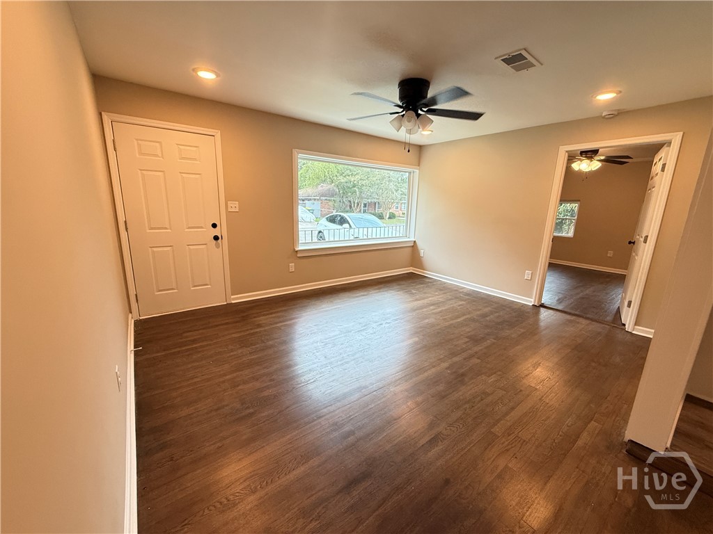 2406 Bon Air Drive Property Photo 3