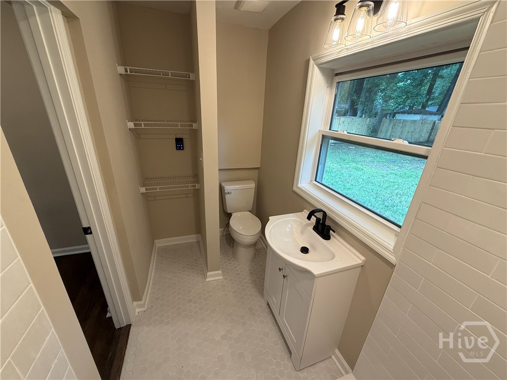 2406 Bon Air Drive Property Photo 12