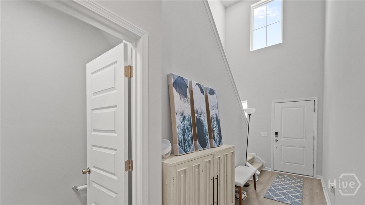 293 Lillian Street Property Photo 7
