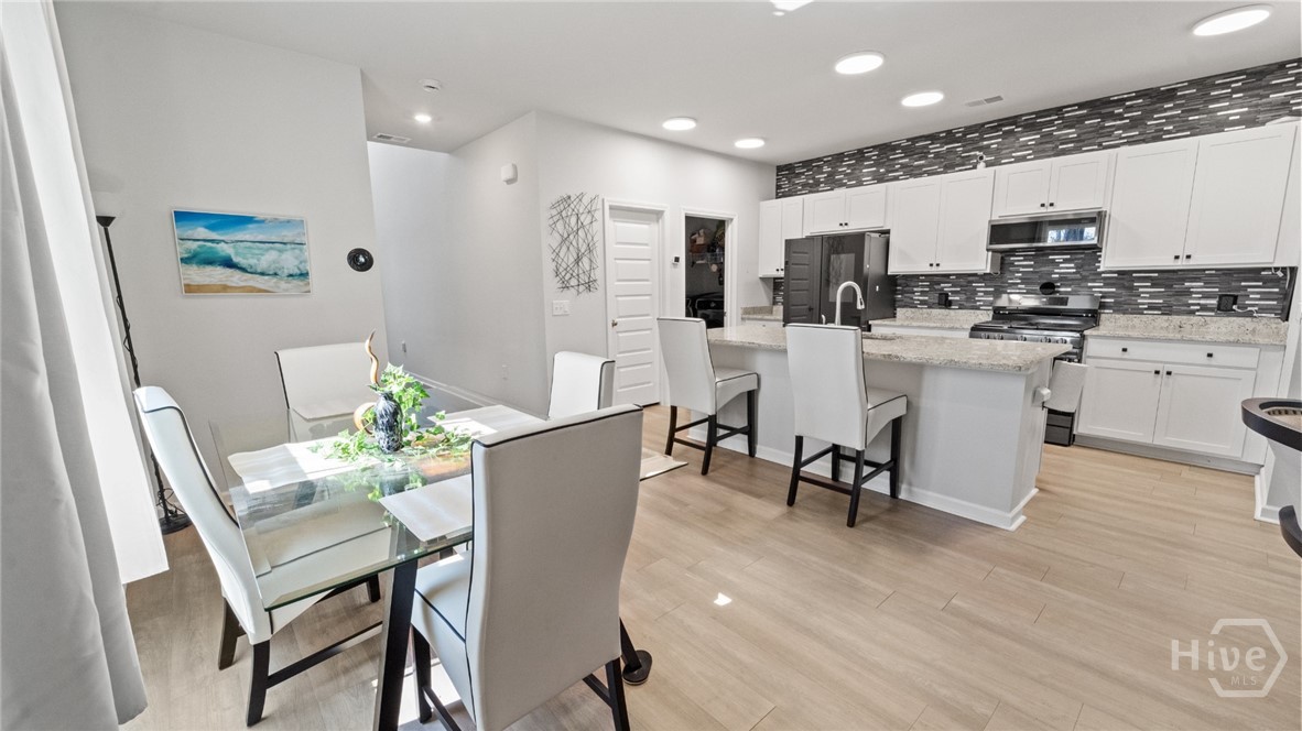 293 Lillian Street Property Photo 15
